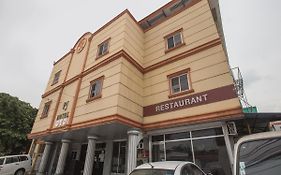 Oyo 700 Pj Inn Hotel