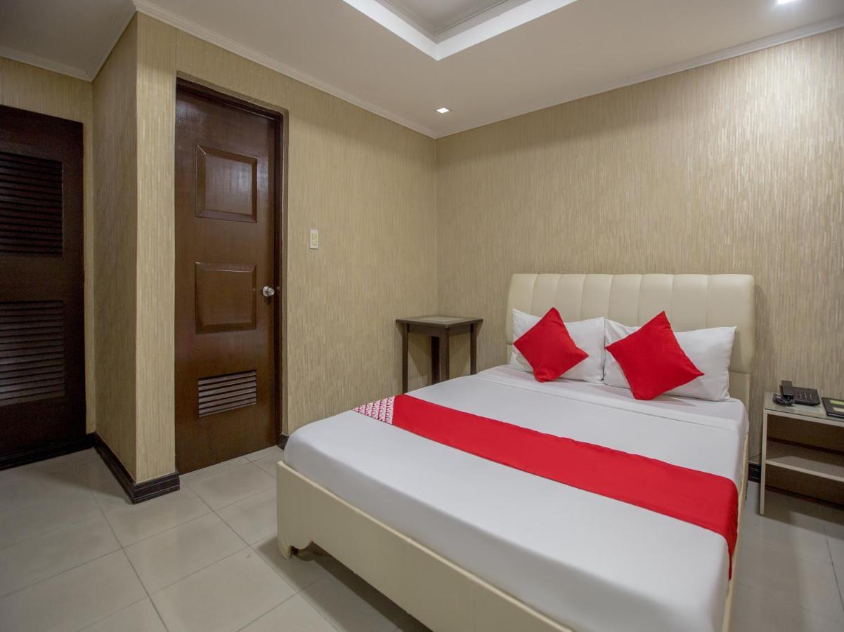 Oyo 700 Pj Inn Hotel Angeles Exterior photo
